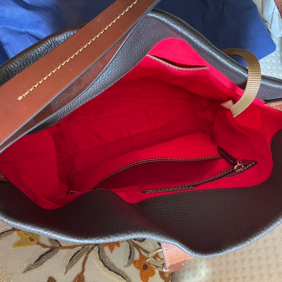 Dooney & Bourke Pebbled Leather Hobo Logo Hook Close Bag - Picture 6 of 9